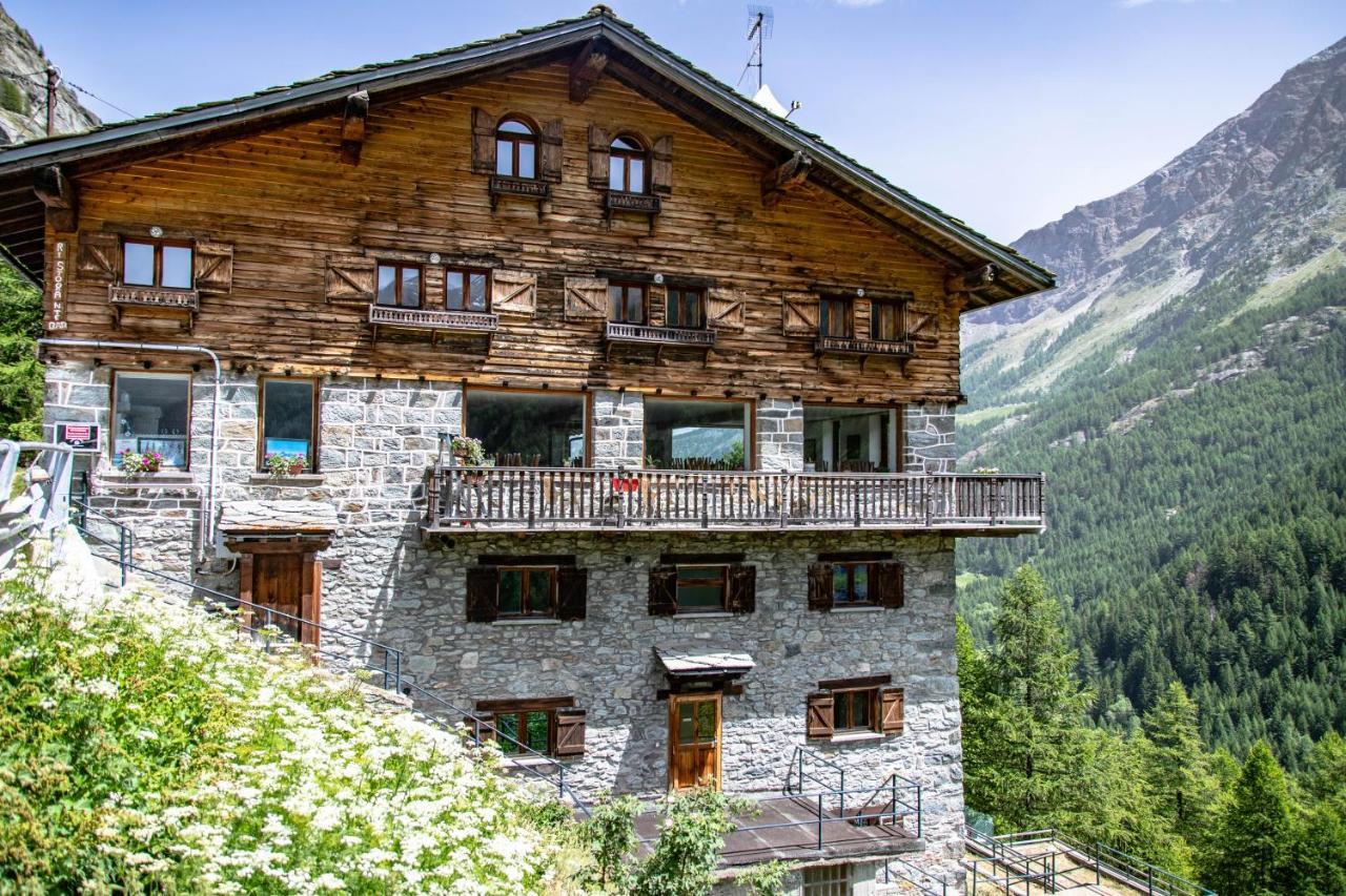 Hotel & Restaurant Perret - Mountain People Valgrisenche Exteriér fotografie